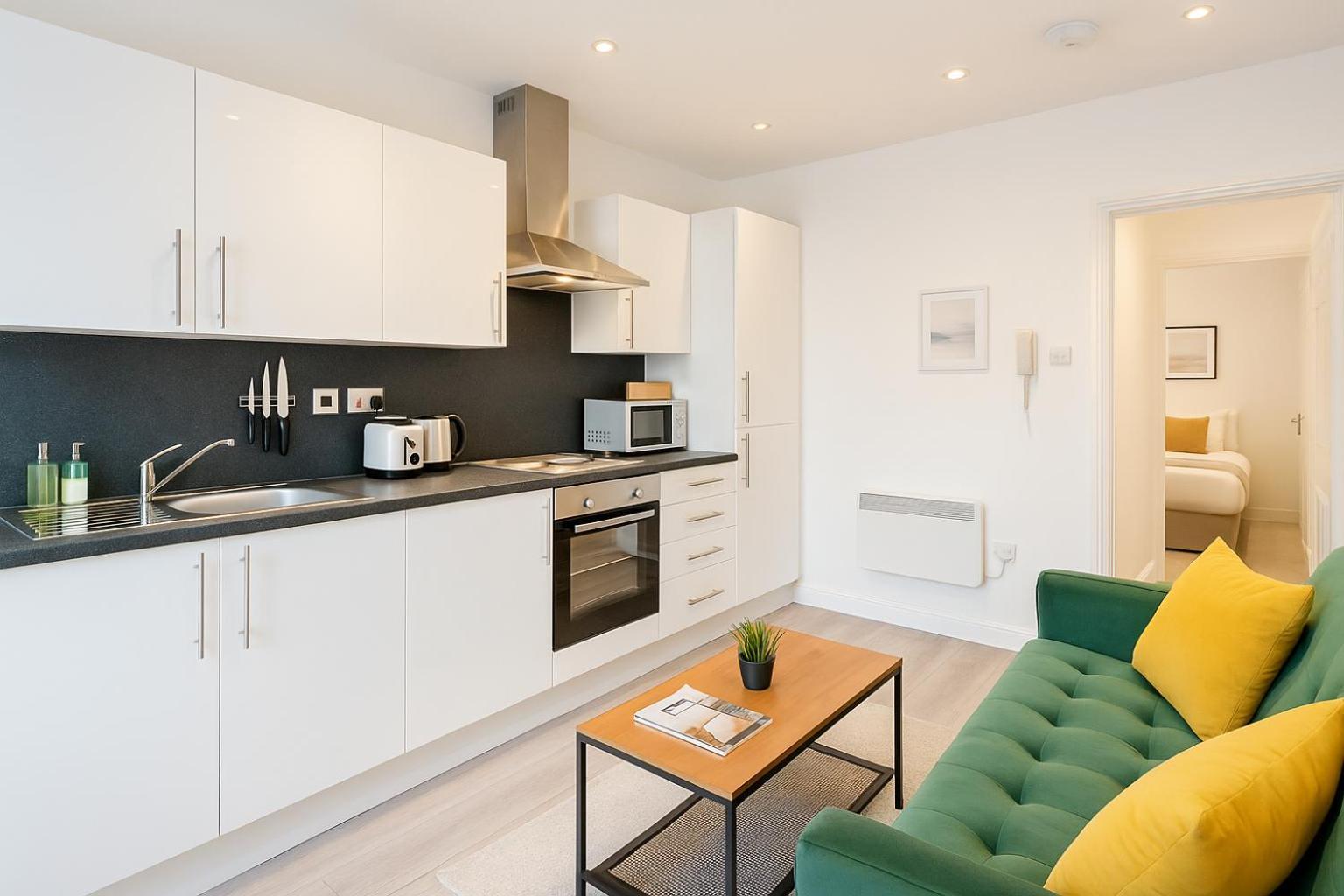 2 Bedroom Apartment Near City Centre, Uni & Parks! Cardiff Bagian luar foto